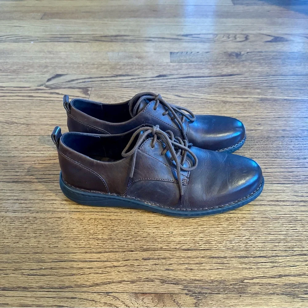 Born Brown Leather Lace-Up Chukka Boots